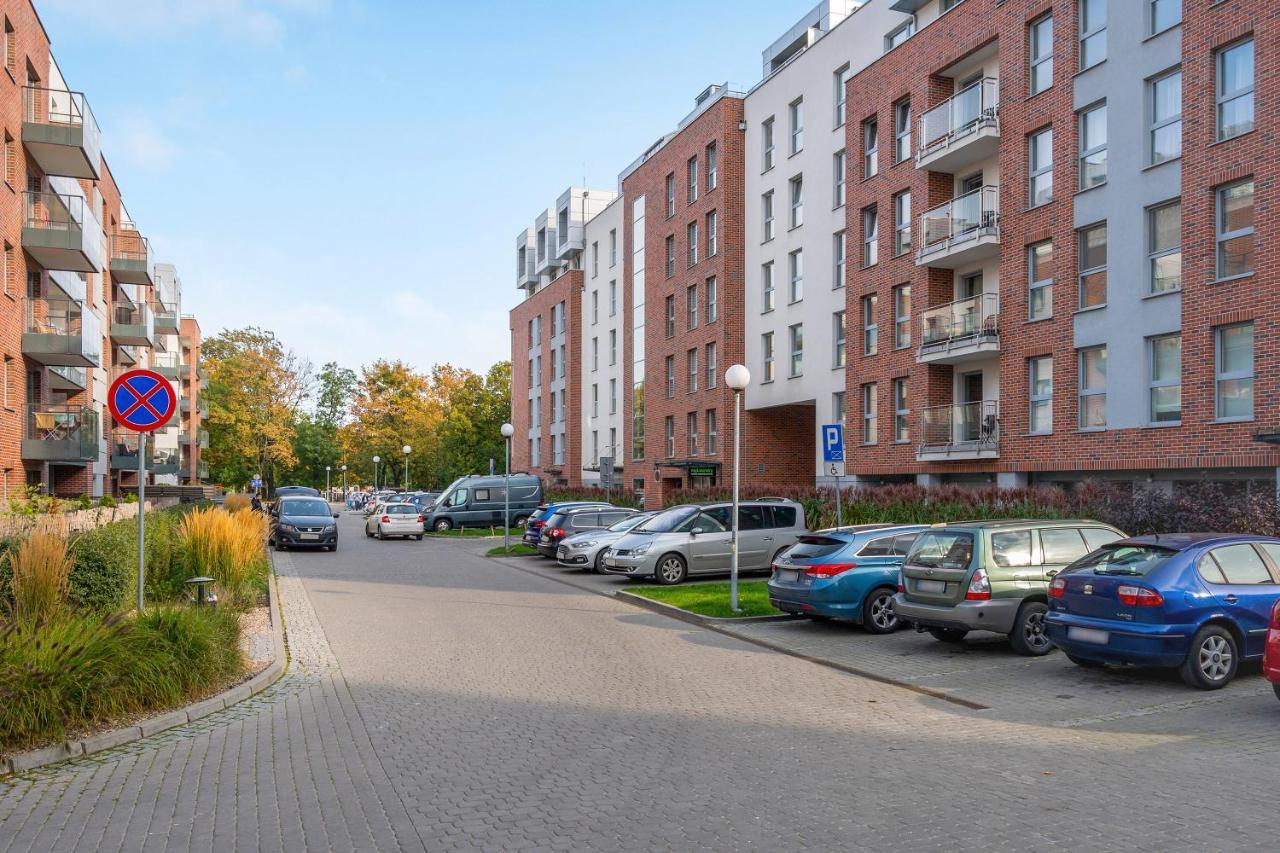 Angielska Grobla City Center & Marina By Downtown Apartments Gdansk Bagian luar foto